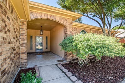 6620 Springhill Drive, Watauga TX 76148 - Photo 5