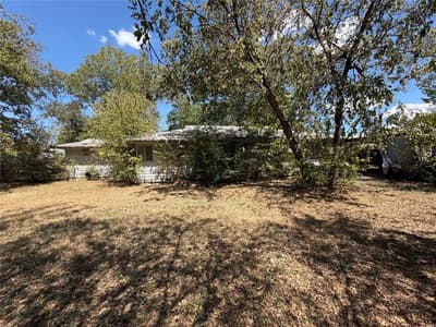 107 W Elm, Alvarado TX 76009 - Photo 2