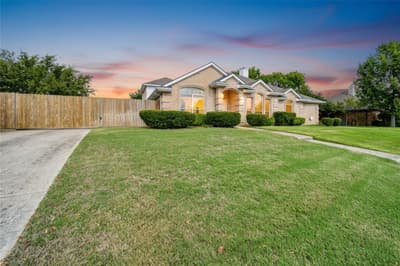 8113 Evening Star Drive, Rowlett TX 75089 - Photo 2