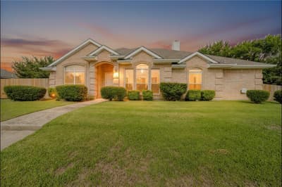 8113 Evening Star Drive, Rowlett TX 75089