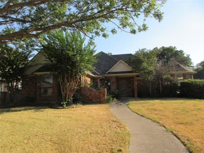 1823 Green Tree Lane, Duncanville TX 75137