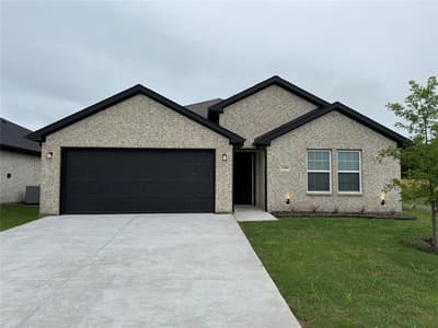 1305 Brad Kellar Drive, Greenville TX 75402