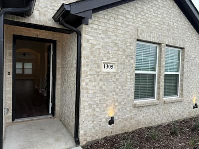 1305 Brad Kellar Drive, Greenville TX 75402 - Photo 4