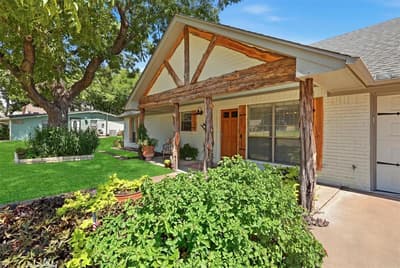 630 E Bridge Street, Granbury TX 76048 - Photo 3