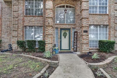 901 Brittany Drive, Lewisville TX 75067 - Photo 3
