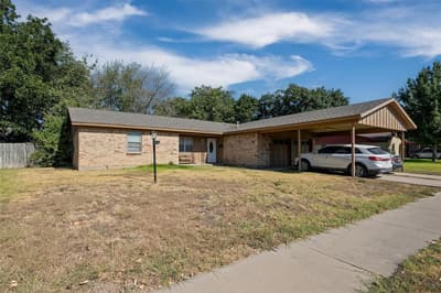 800 Ruidoso Drive, Saginaw TX 76179