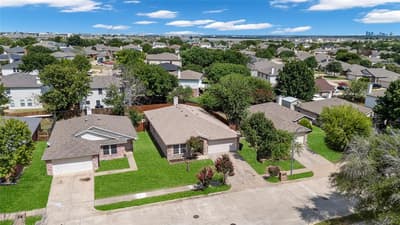 5132 Bedfordshire Drive, Fort Worth TX 76135 - Photo 3