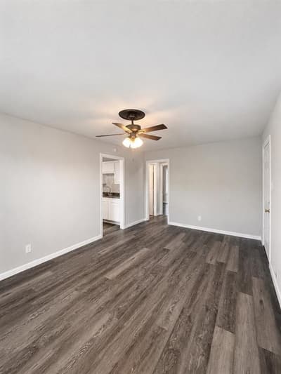 2801 Burchill Road S, Fort Worth TX 76105 - Photo 2