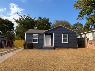 2801 Burchill Road S, Fort Worth TX 76105
