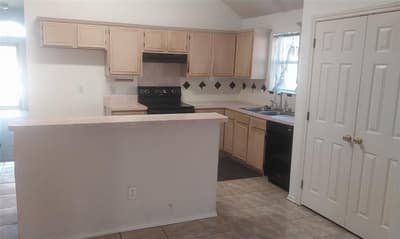 1146 Oak Park Drive, Dallas TX 75232 - Photo 4