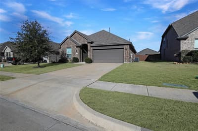512 Mccoy Drive, Van Alstyne TX 75495 - Photo 3