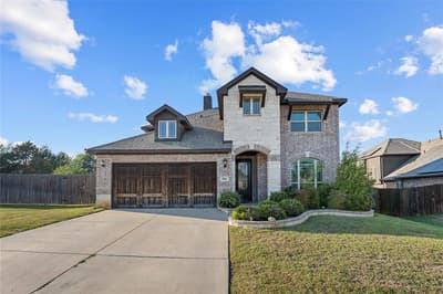 911 Royal Court, Mansfield TX 76063 - Photo 2