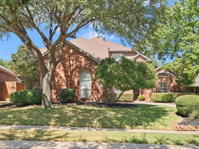 2710 Parkside Lane, McKinney TX 75072 - Photo 3