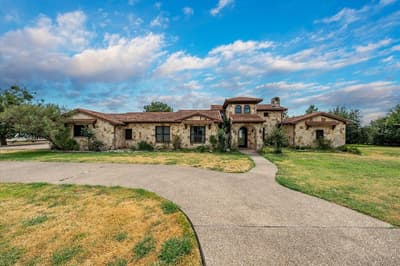 1160 The Shores Drive, Corsicana TX 75109