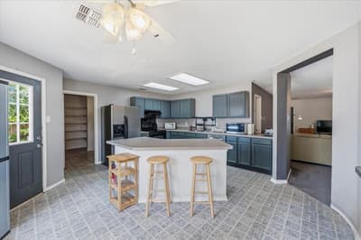 7207 Port Phillip Drive, Arlington TX 76002 - Photo 5