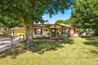 1561 Fm 1816, Bowie TX 76230 - Photo 2
