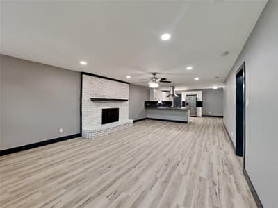 822 Cambridge Place, Grand Prairie TX 75051 - Photo 2
