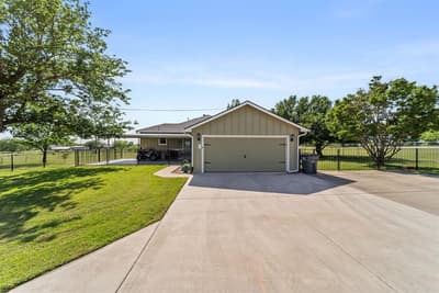 258 Bobcat Road, Sanger TX 76266 - Photo 2