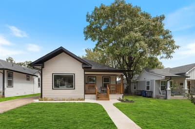 920 S Montreal Avenue, Dallas TX 75208
