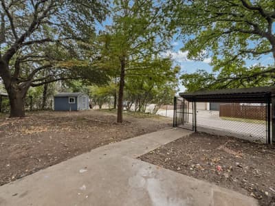 1020 Cheddar Court, Arlington TX 76017 - Photo 2