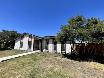 6417 Rainier Road, Plano TX 75023 - Photo 2