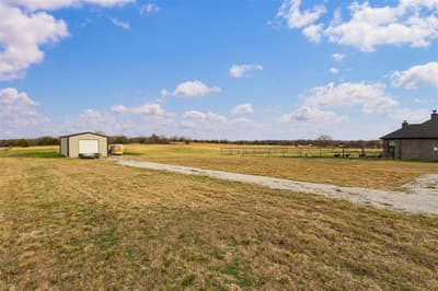 170 Rolling Hills Boulevard, Alvord TX 76225 - Photo 5