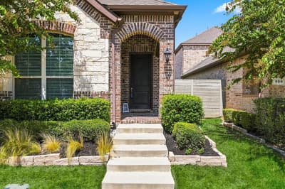 904 Boardwalk Way, Argyle TX 76226 - Photo 2
