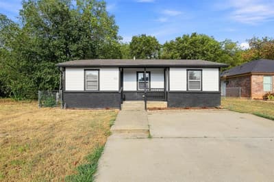 915 N Throckmorton Street, Sherman TX 75090 - Photo 2