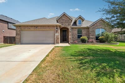 609 Richard Street, Crowley TX 76036 - Photo 2