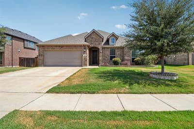 609 Richard Street, Crowley TX 76036