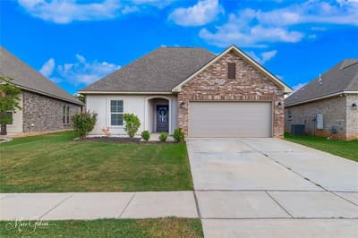 221 Hyperion Street, Bossier City LA 71111