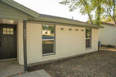 4741 Mccart Avenue, Fort Worth TX 76115 - Photo 2