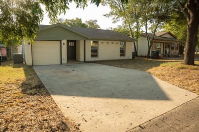 4741 Mccart Avenue, Fort Worth TX 76115 - Photo 4