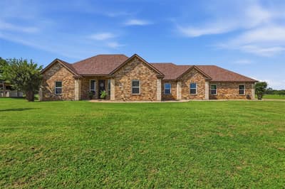 2425 Pecan Springs Road, Cleburne TX 76031 - Photo 3