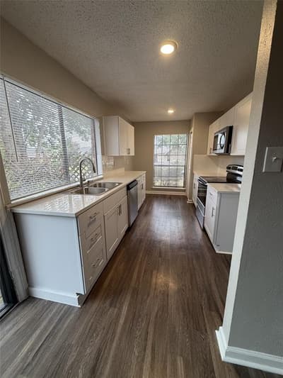 9117 Fairmont Circle, Rowlett TX 75088 - Photo 4