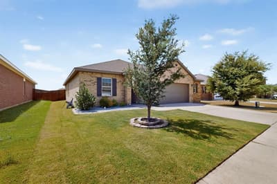 300 Concho River Drive, Glenn Heights TX 75154 - Photo 3