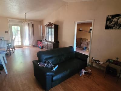 102 Buttercup Lane, Dallas TX 75217 - Photo 2