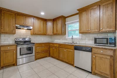 1208 Warden Street, Benbrook TX 76126 - Photo 5