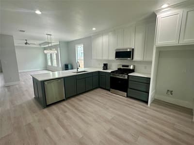 525 NW 17th Street, Grand Prairie TX 75050 - Photo 3