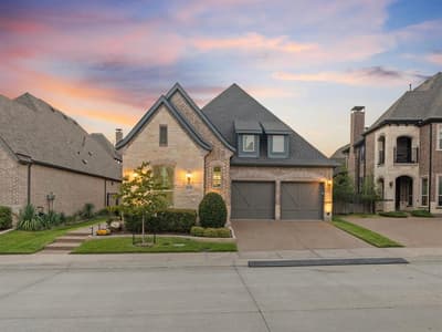 828 Royal Minister Boulevard, Lewisville TX 75056