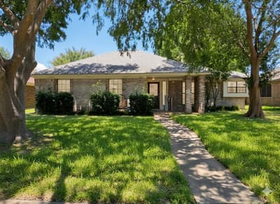 2401 Cortland Circle, Rowlett TX 75088