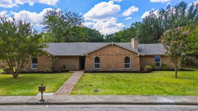 122 Meadowbrook Drive, DeSoto TX 75115 - Photo 2