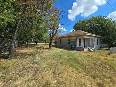 405 College Street, Ferris TX 75125 - Photo 3