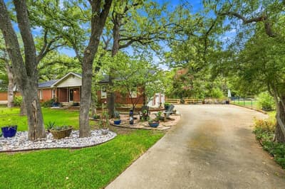 307 Shadow Lane, Euless TX 76039 - Photo 2
