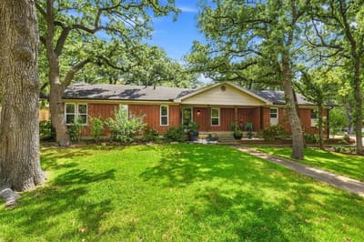 307 Shadow Lane, Euless TX 76039 - Photo 3