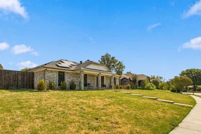 1553 Autumn Breeze Lane, Lewisville TX 75077 - Photo 4