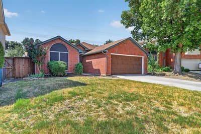 425 Wentworth Drive, Flower Mound TX 75028 - Photo 4