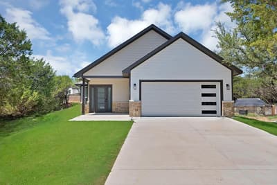 5021 Enchanted Court, Granbury TX 76048
