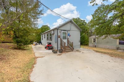 292 Chambers Drive, Alvarado TX 76009 - Photo 2