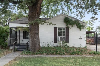 1017 Clarence Street W, Fort Worth TX 76117